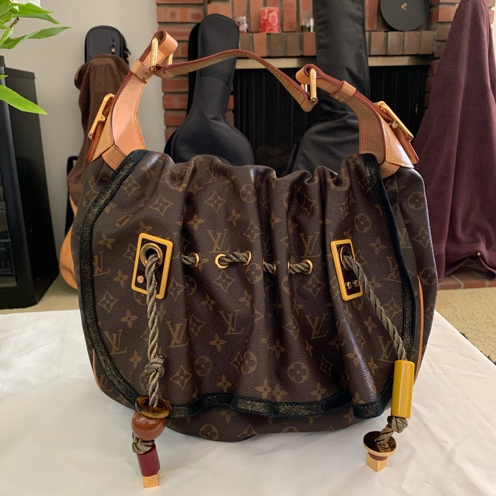 LOUIS VUITTON Ltd. Ed. Monogram Canvas Kalahari GM